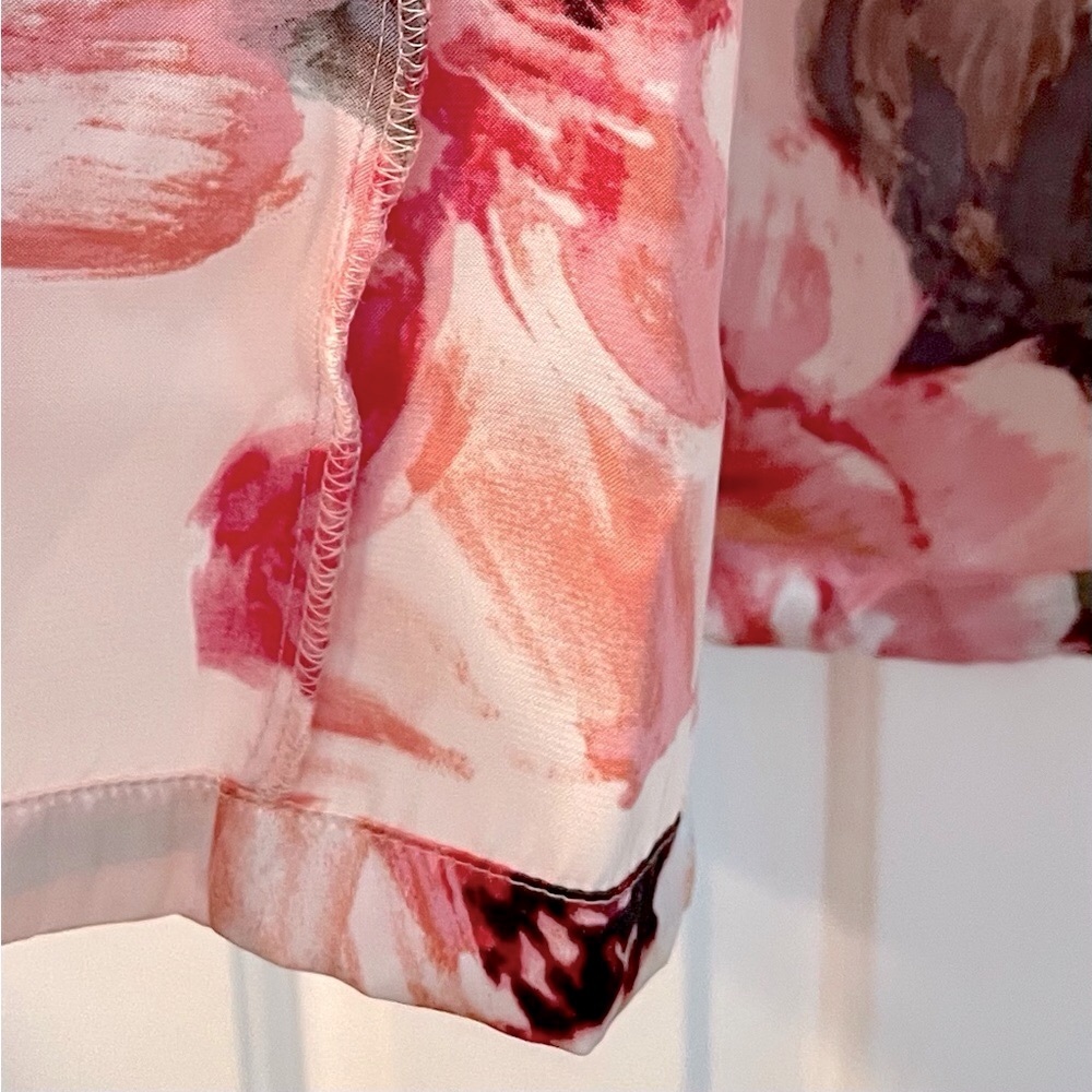 Rose 🌹 Satin & Lace Robe - Picture 7 of 11